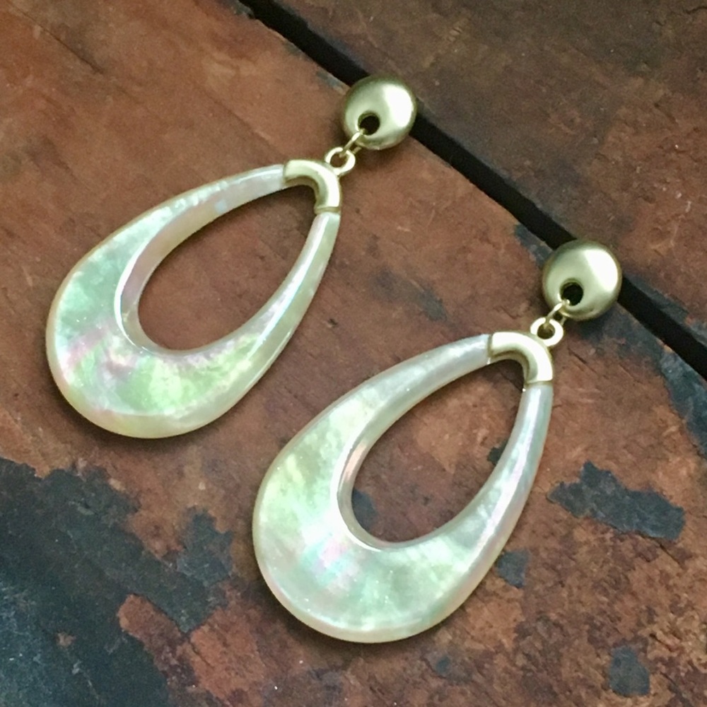 NWT RUSH Tan & Gold Arya Tear Drop Post Earring